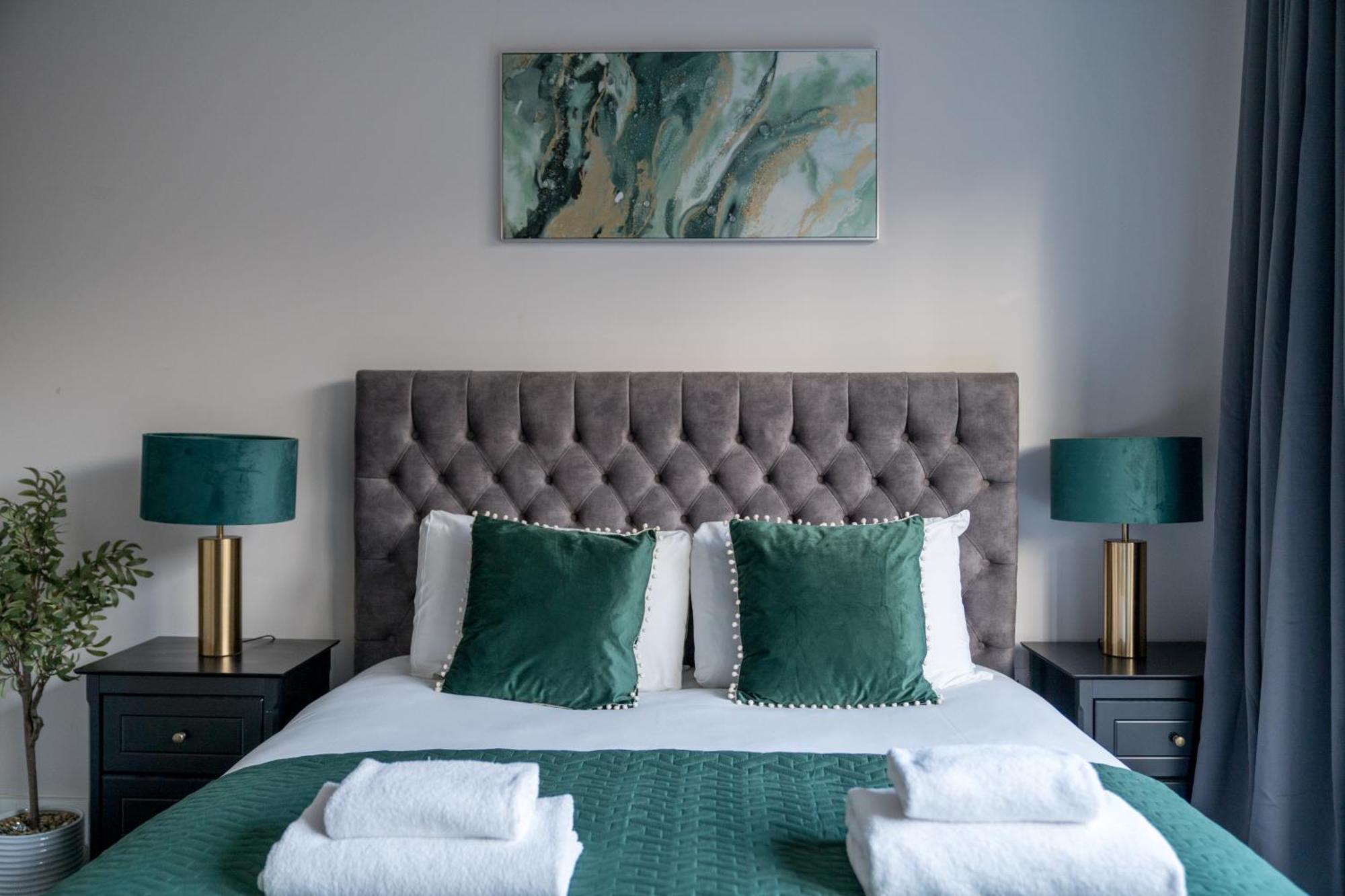 Boutique Lux London Apartments-Free Parking Totteridge エクステリア 写真